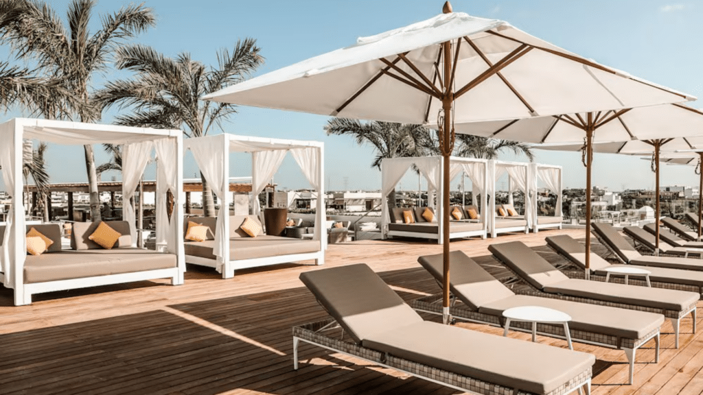 Riviera Romance 08