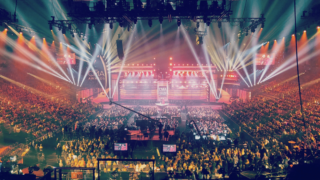 celebrate the biggest stars to the Country Music Awards in Nashville, Tennessee to honor America independence.